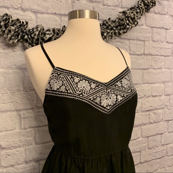 Three Pink Hearts Embroidered Lined Dress - Picture 4 of 11